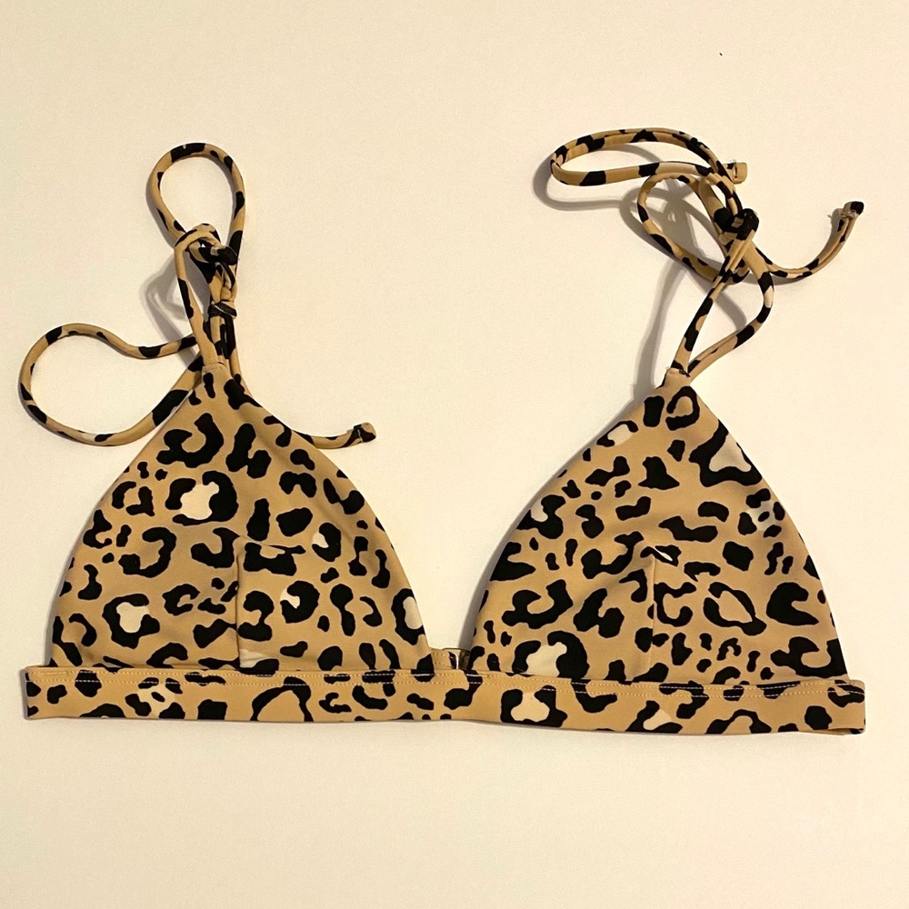Women’s Hollister bikini top